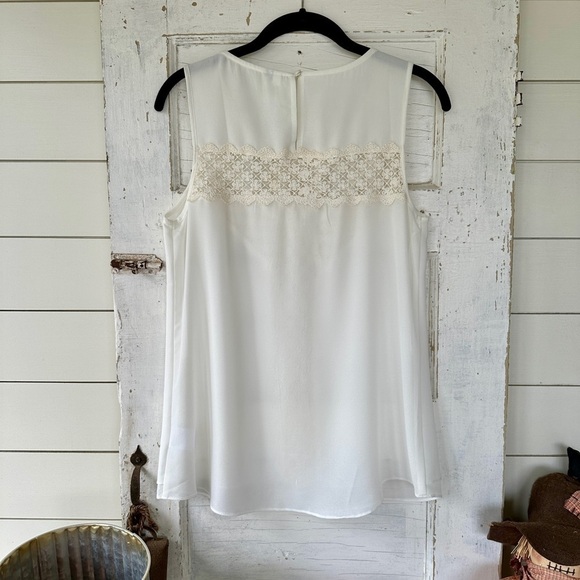 ANDREE, ELEGANT, CREAM COLOR, SHEER, EMBROIDERED, LACE TOP WITH ROUND NECK.SIZES - Picture 6 of 11